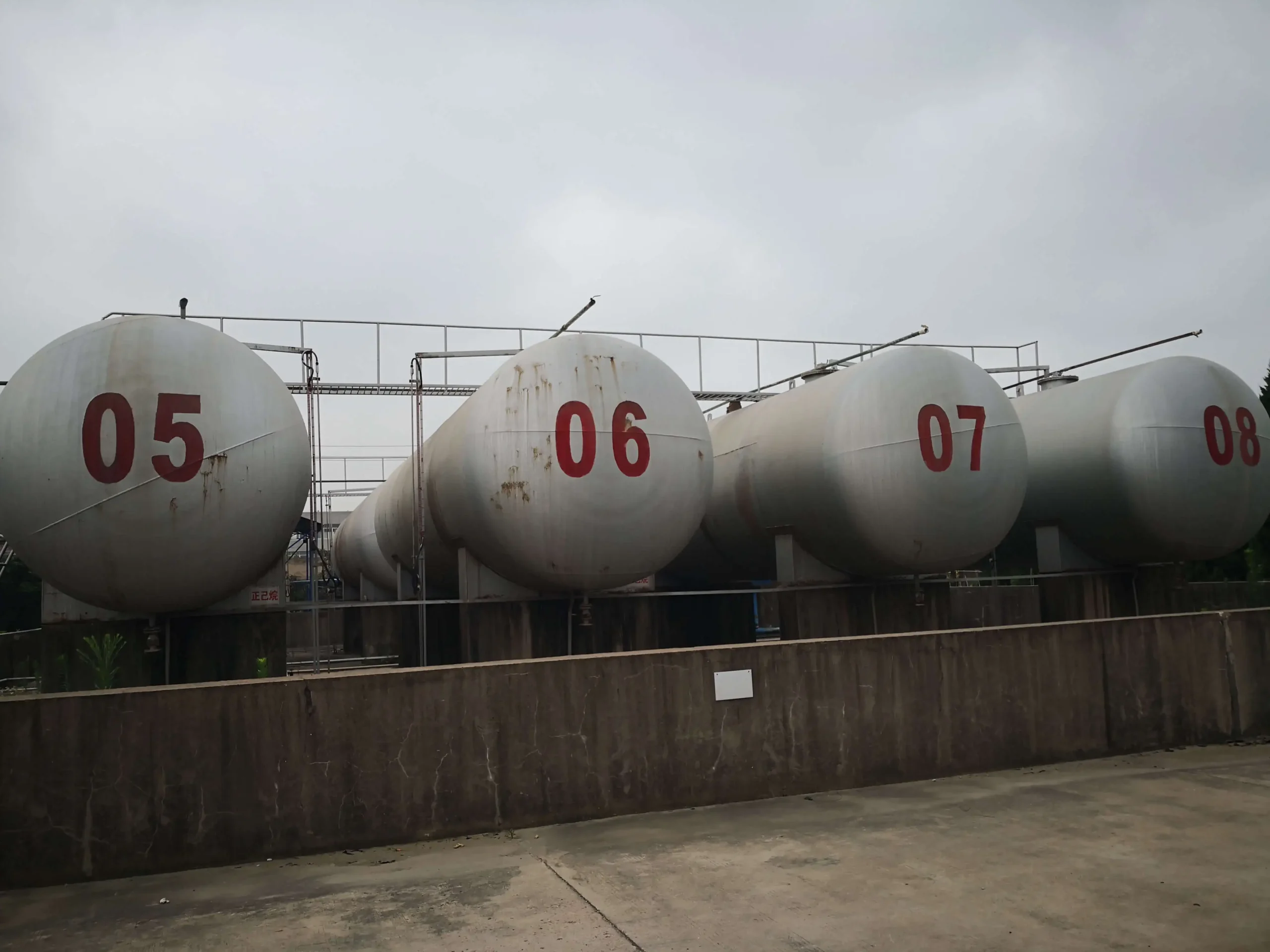 Storage tank facility